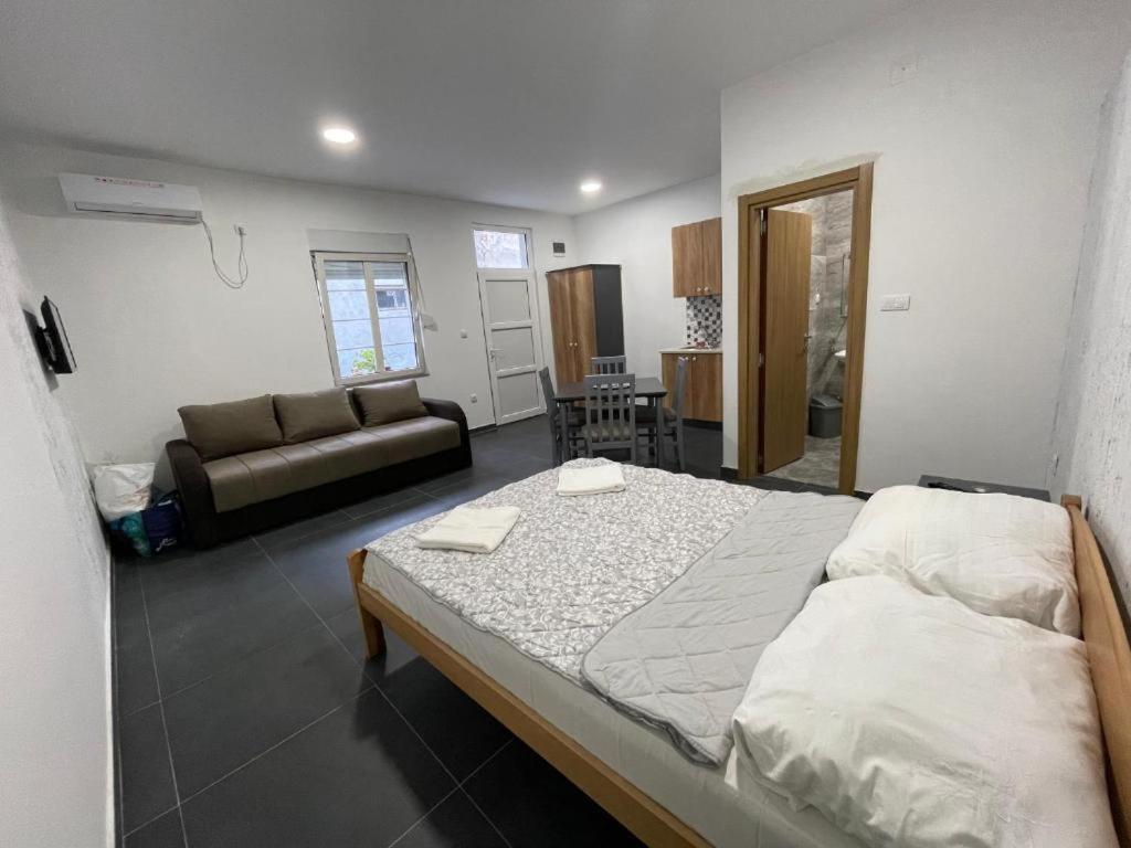 Apartment Milenko Bela Crkva (Banat)